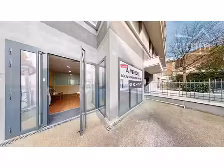 local commercial