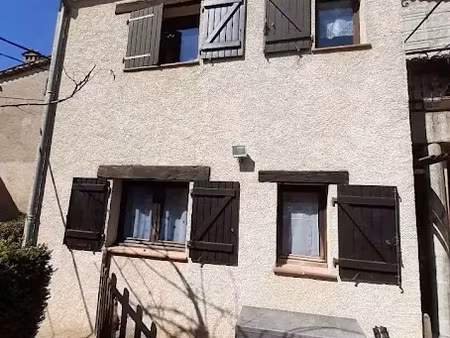 location propriété 3 pièces 50 m² à la croix-sur-roudoule (06260)  598 €