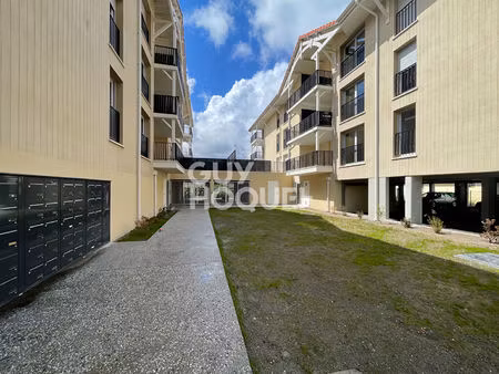 parentis en born - centre ville