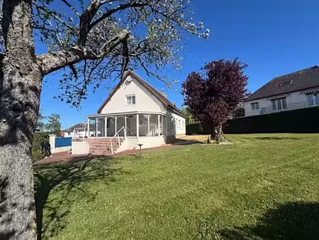 maison familiale de 7 pièces avec jardin et veranda