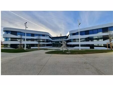 location local professionnel 2 210m² champagne au mont d or 69410