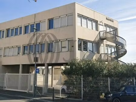 location local professionnel 424m² marseille 16ème