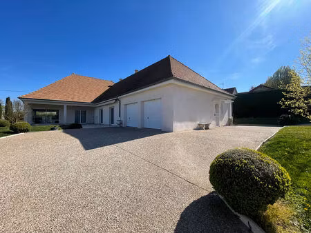 achat maison 7 pièces 205m²