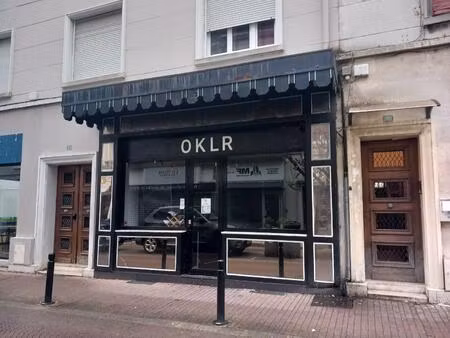 location local professionnel 55m² montereau fault yonne 77130