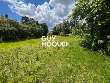 terrain constructible 628 m² - 69840 emeringes