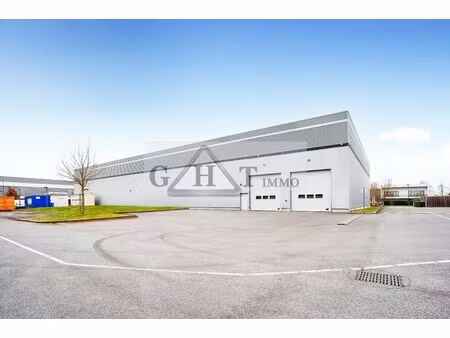 location local commercial