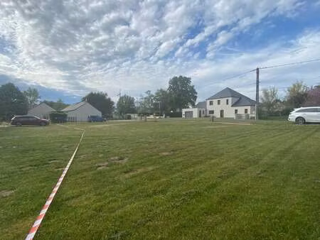 vente terrain à beaufort-en-anjou (49250) : à vendre / 640m² beaufort-en-anjou