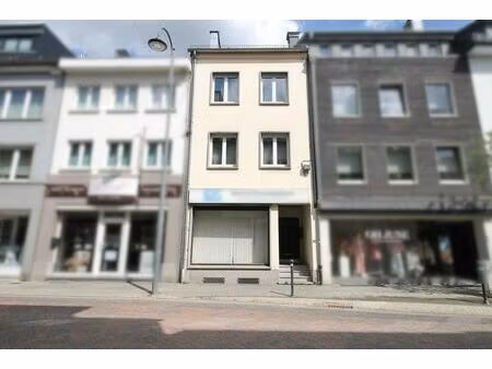 immeuble d'habitation et de commerce - situé centrale