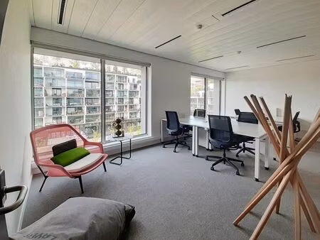 un bureau de coworking ouvert pour 15 à spaces nieuw zuid