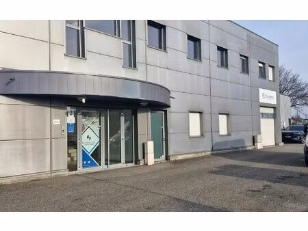 location appartement  m² t-7 à sausheim  1 300 €