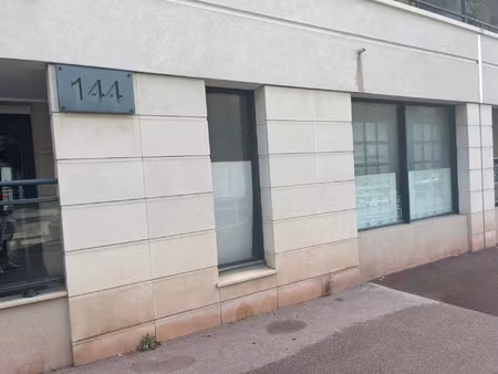 vente commerce antibes (06160)