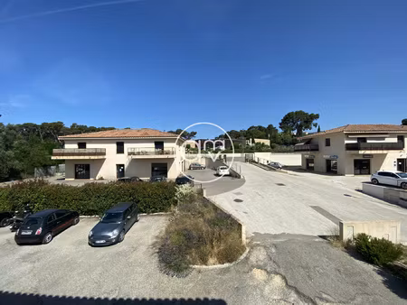 local professionnel ou commercial a louer / sanary