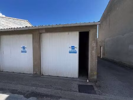 vente garage et parking aux sables-d'olonne (85100) : à vendre / les sables-d'olonne