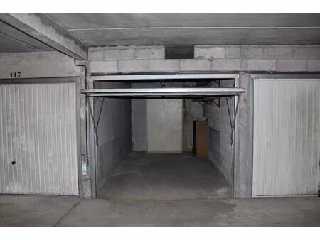 vente garage 15 m² marseille 12 (13012)