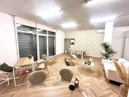 location property.type.service à marignane (13700)