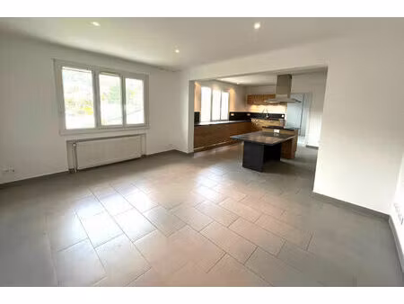 vente appartement 4 pièces 140 m² oyonnax (01100)