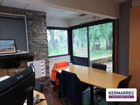 vertou - surface de bureaux d'environ 245m² au rez-de-chaussée