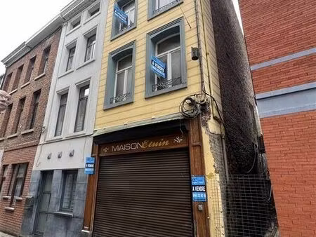 ***sous compromis***