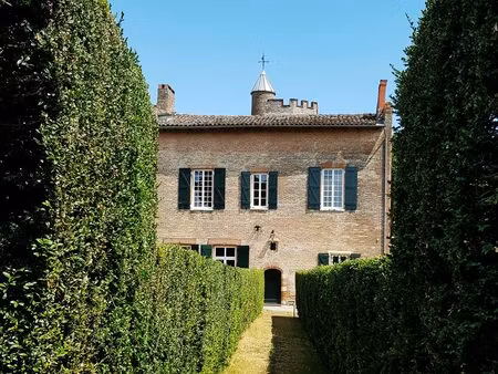 magnifique manoir du xivème