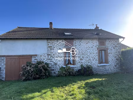 maison pleine de cachet avec un terrain d'1 hectare