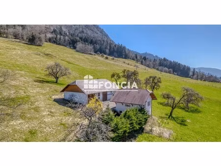 corps de ferme à vendre à aviernoz