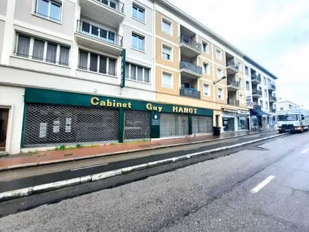 location local commercial 199m² rouen 76100