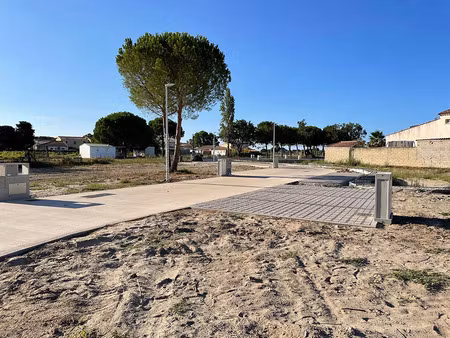 vente local industriel 318 m² aigues-mortes (30220)
