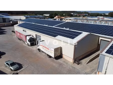 cellule de 674 m² plain- pieds