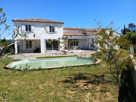 villa récente 6 pièces 150 m2 avec piscine - le val