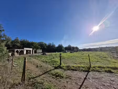 terrain 5590 m2