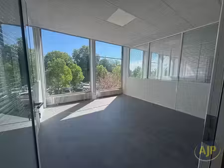 bureaux 191m² saint médard centre