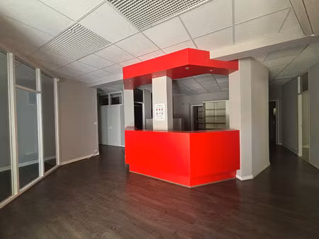 location commerce 212 m² à saint-médard-en-jalles (33160)