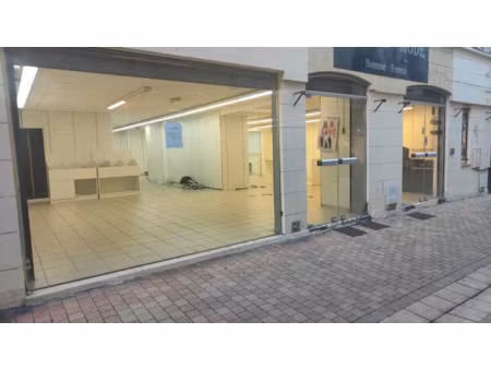 local professionnel à louer bergerac 4 pièce(s) 220m2 1 200€/mois ht/hc