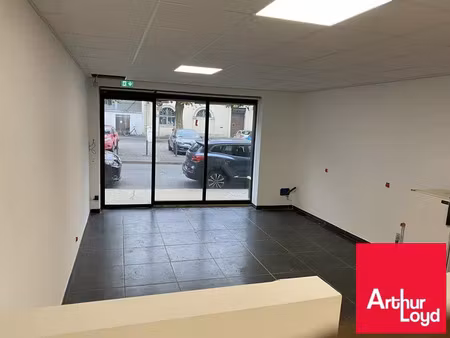 location commerce 153 m² à dax (40100)