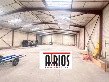 location local d'activités 500m2 la farlède 83210 - 5329 € - surface privée