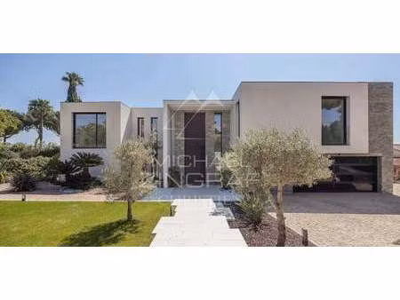 maison avec piscine antibes (06)