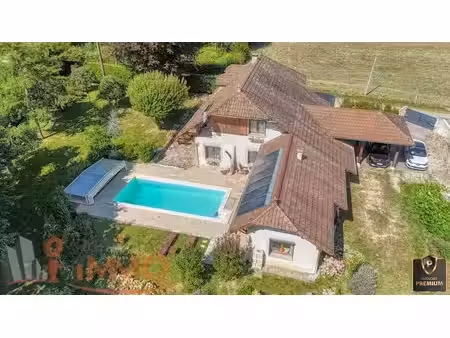 maison 8 p+c