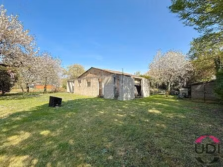 saint vrain - terrain à bâtir de 505 m² avec une façade de 24 m