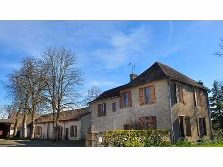 vente maison 15 pièces 350 m² caylus (82160)