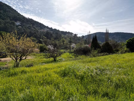 vente terrain 541 m² solliès-toucas (83210)