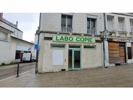 location commerce 41 m² à châtellerault (86100)