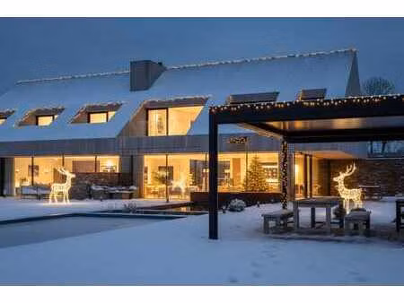 spa - domaine d’exception avec piscine et garages 6 voiture