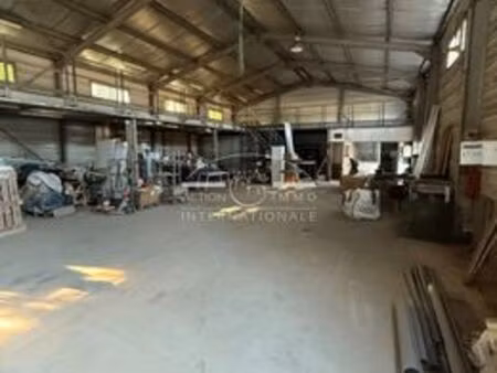 villa de luxe de 3 pièces en location saint-martin-de-crau  france