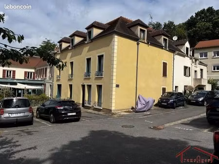 immeuble 14 pièces 273 m²