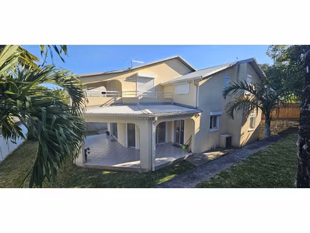 nouveau prix! grande villa avec piscine  piton st leu.