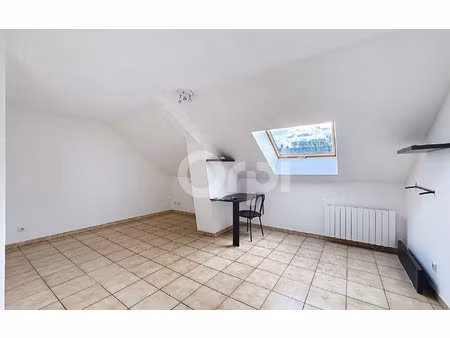 location appartement  m² t-2 à culmont  340 €