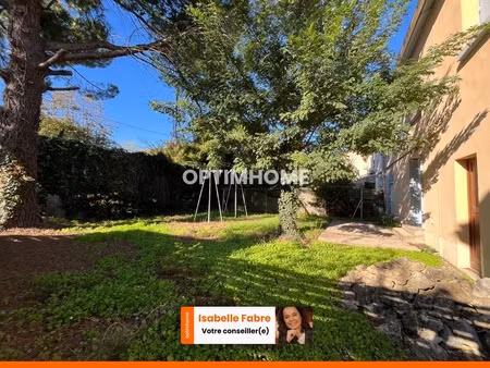 maison des annees 60  proche centre ville  jardin et garages