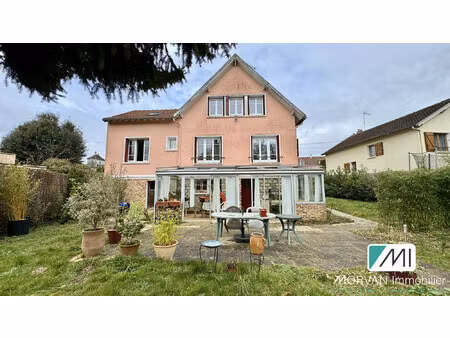 maison familliale 127 m² - 1049 m² - 4 chambres - veranda - so