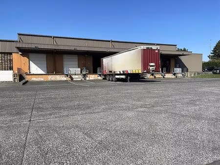 vente/location local d'activités fontaine notre dame 2 500 m²