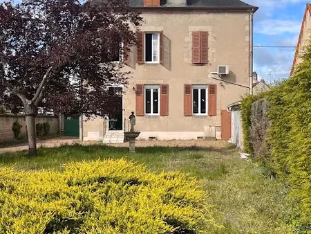 vente maison 8 pièces 212 m² à yzeure (03400)  159 000 €